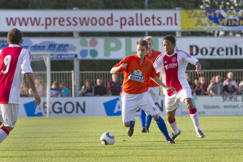 horst-ajax_0817